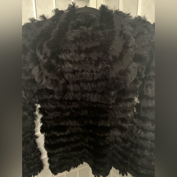 BCBG MAXAZRIA Rabbit Fur Off-Shoulder Top Black NWT - Picture 6 of 15